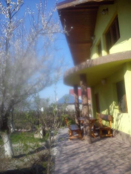 Casă cu 4 camere în Gurbănești