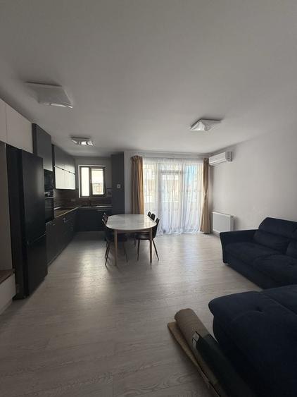 Apartament cu 3 camere decomandat în Satu Nou