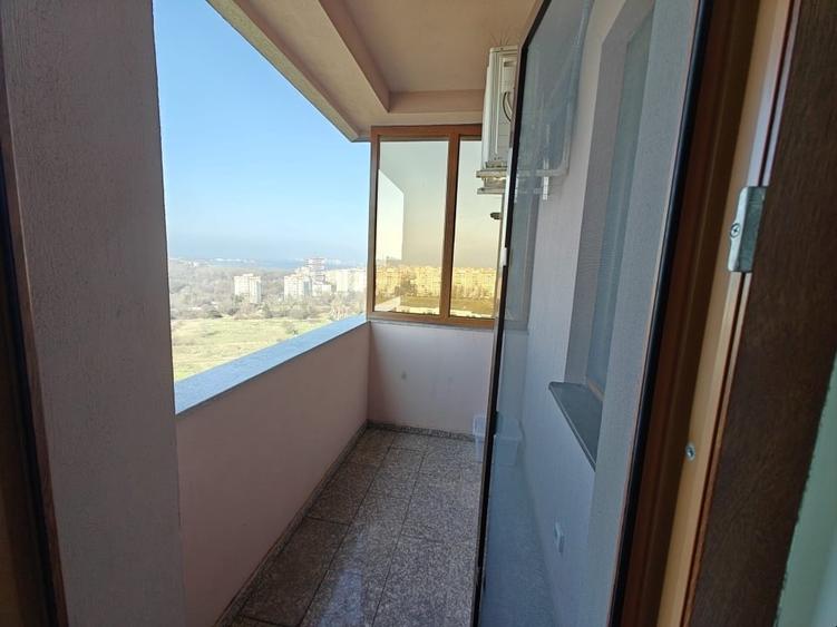 Apartament cu 3 camere decomandat, mobilat în Tomis Nord