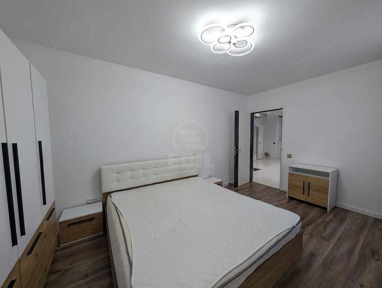 Apartament cu 3 camere semidecomandat în Florești