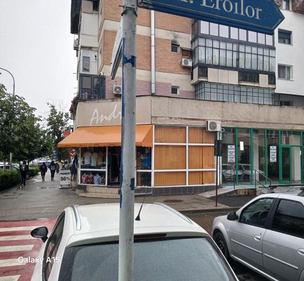 Spațiu comercial, de 85 mp, în Central