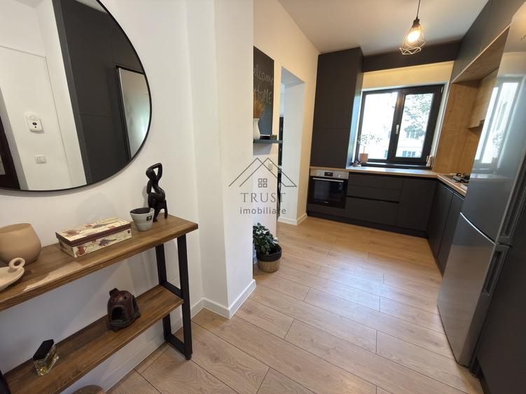 Apartament cu 3 camere decomandat, mobilat în Mănăștur