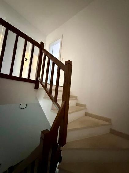 Casă cu 4 camere cu Canalizare în Sânandrei