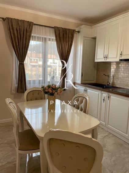 Duplex cu 4 camere cu Canalizare în Florești