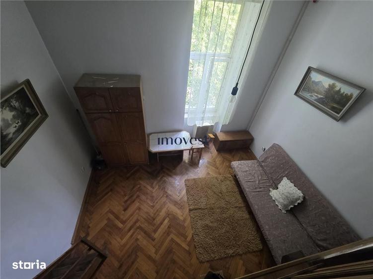 Garsonieră decomandată în Central