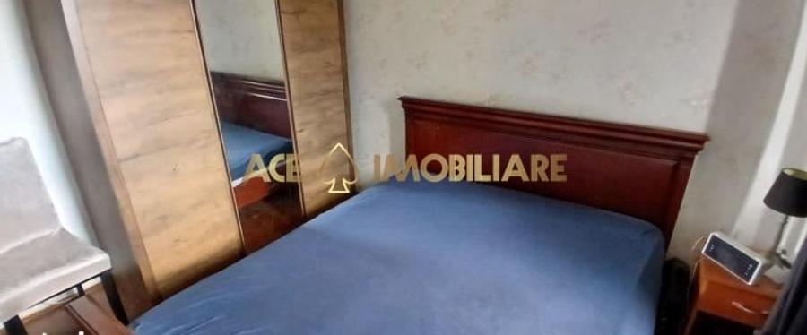 Apartament cu 3 camere decomandat, mobilat în P-ța Victoriei