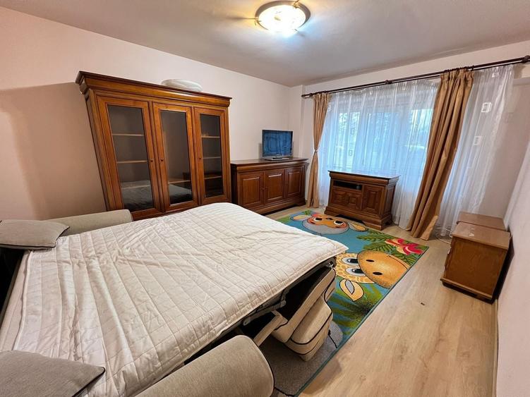 Apartament cu 3 camere decomandat, mobilat în Mărăști