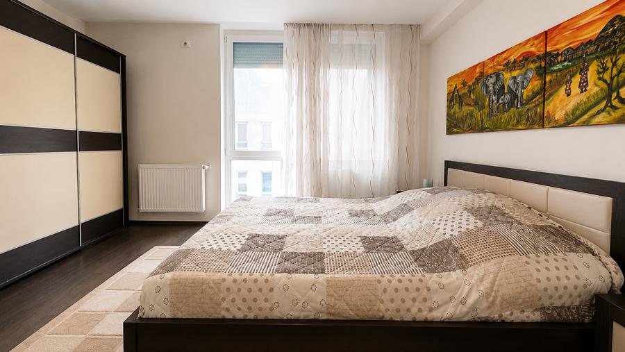 Apartament cu 3 camere semidecomandat în Braytim