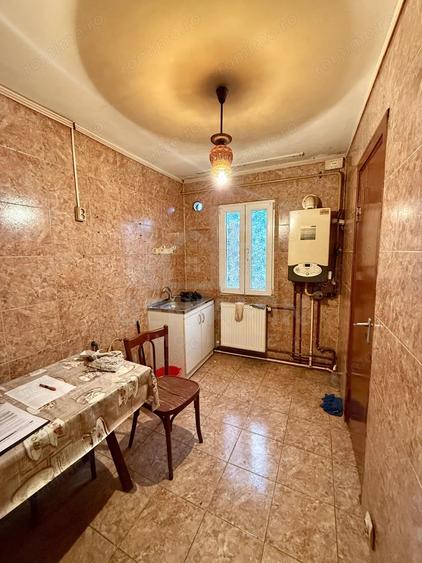 Apartament cu 2 camere semidecomandat în Brazda lui Novac