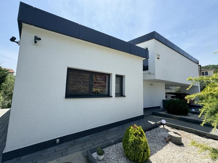 Casa Individuala De Inchiriat, Piscina, 225mp, Zona Teilor - 8