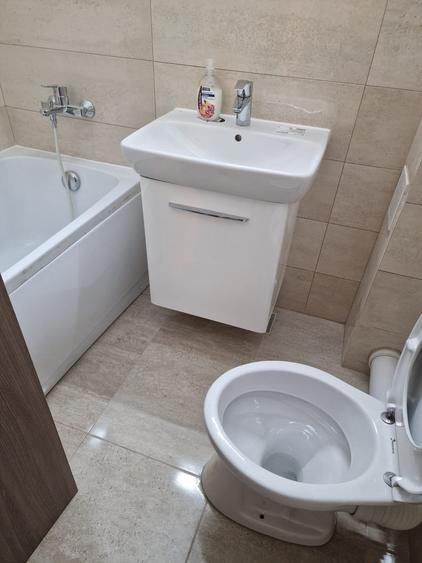 De Vanzare Apartament 2 camere decomandat Zamca cu loc de parcare - 4