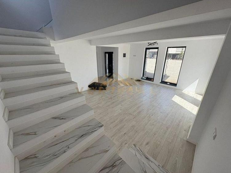 Vila la intrare in comuna Berceni - 4