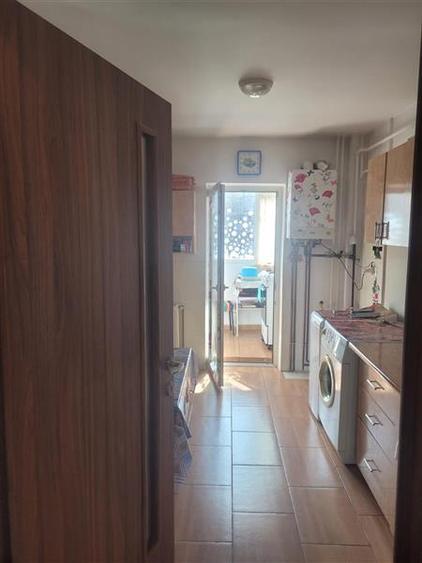 Apartament 3 camere decomandat, Zona Mioritei - 3