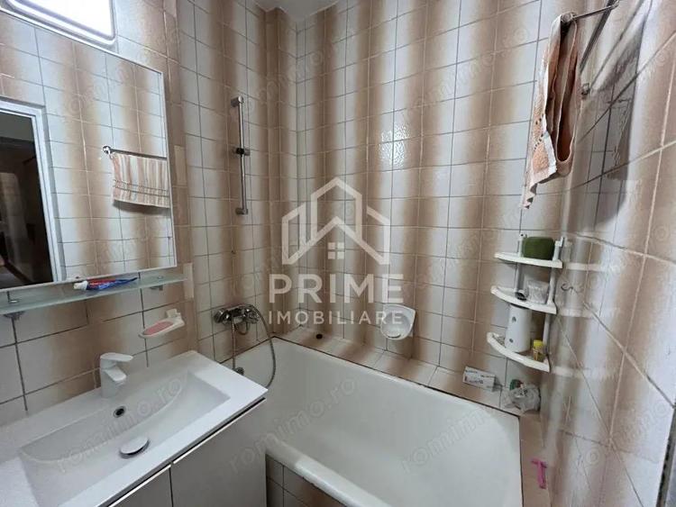 Apartament 3 camere de inchiriat , 70 mp , Zona Cetate - 16
