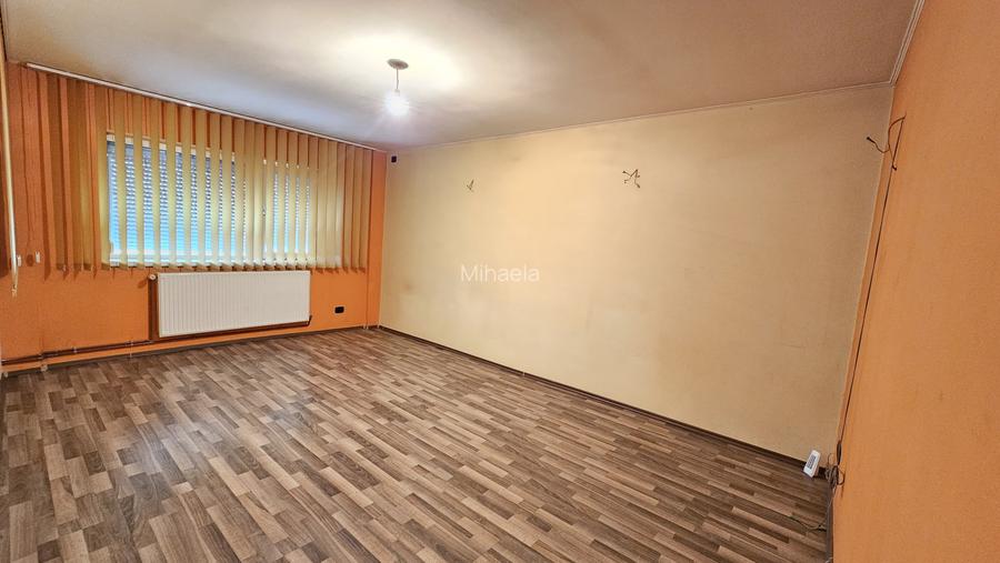 Apartament zona Siderurgistilor Vest, 3 camere - 75000 Euro Apartament zona Siderurgistilor Vest, 3 camere - 75000 Euro