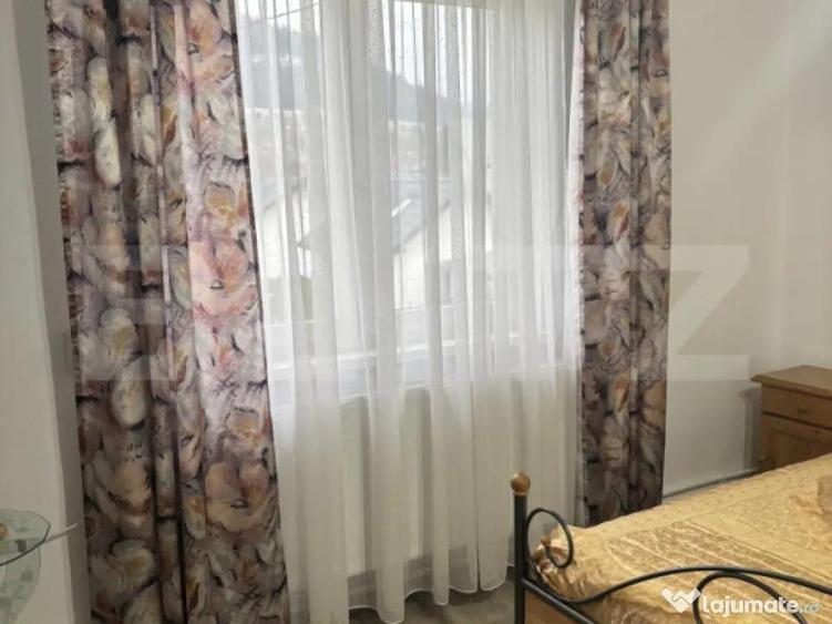 Casa de vanzare, 8 camere, 263 mp + 400 mp teren, in Cam - 9