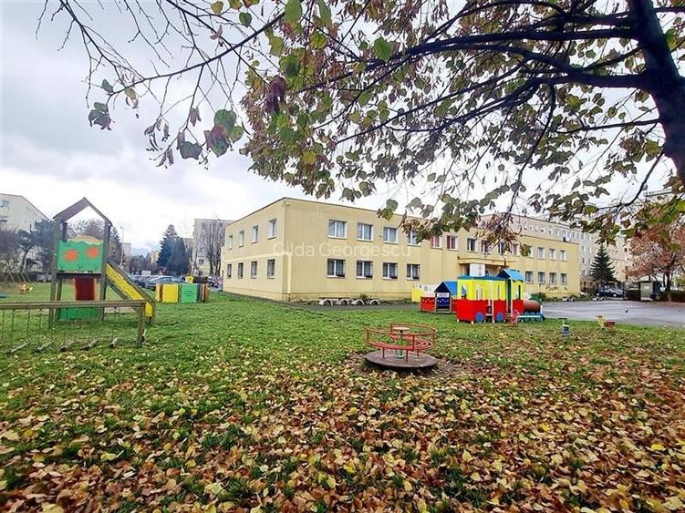 Cartierul Florilor, imobil renovabil, etaj intermediar, zona linistita, Brasov