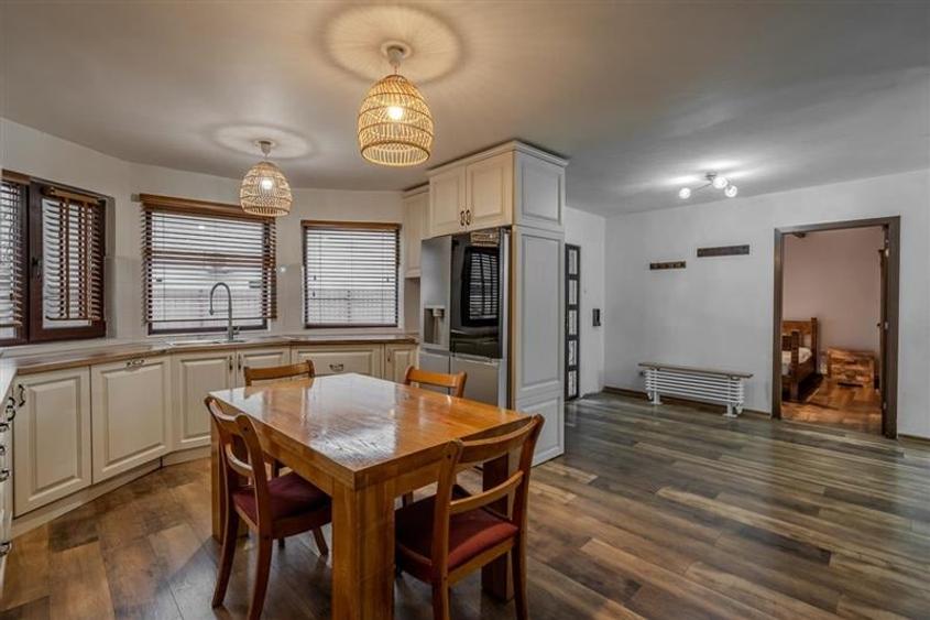 PROGRESUL GIURGIULUI,VILA INDIVIDUALA,5 CAMERE,221 MP,TEREN 379 MP - 6