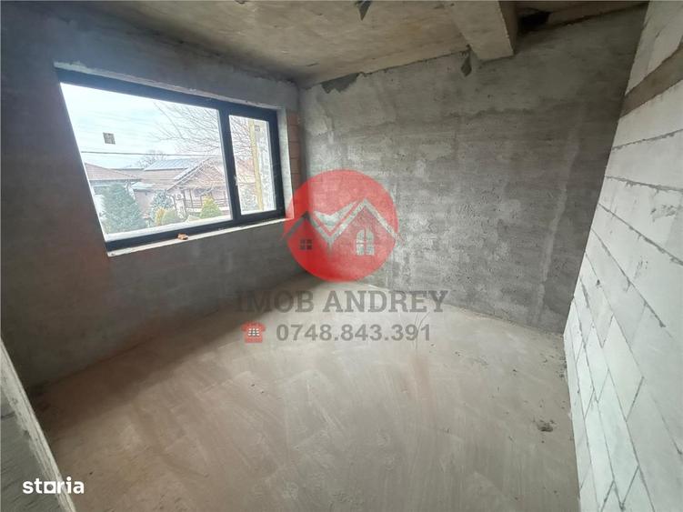 Casă cu 4 camere cu Teren 600 Mp în Central