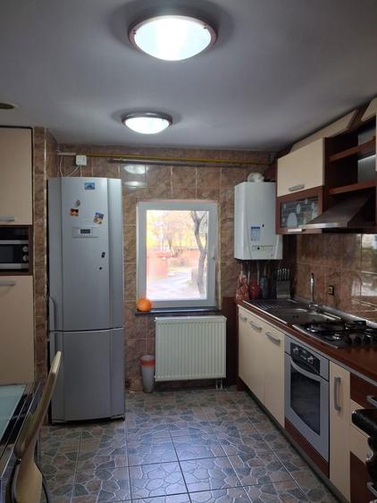 PF inchiriez apartament - 1