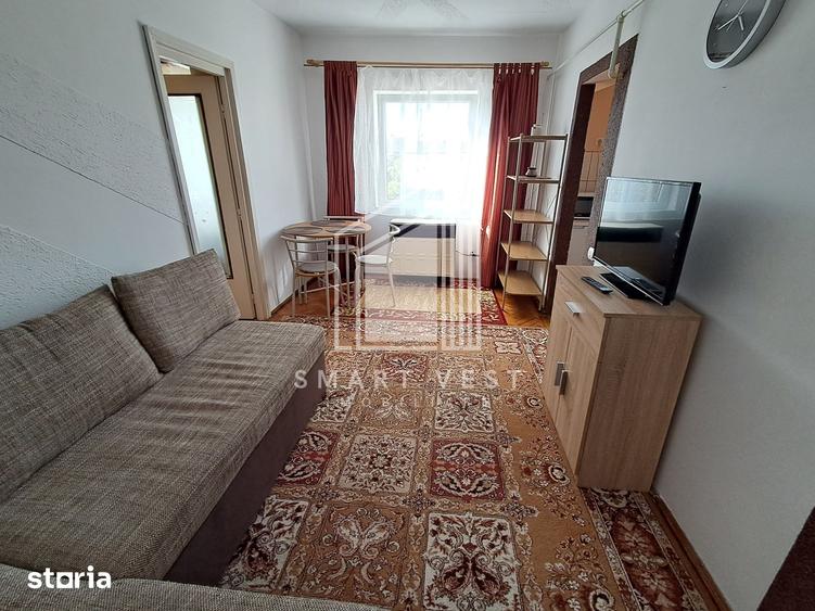Apartament cu 3 camere, mobilat în Micro 14