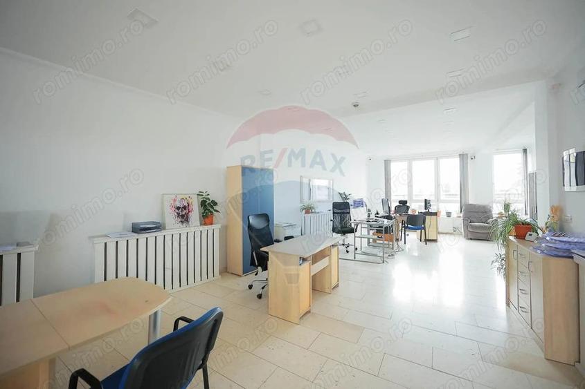 Cladire multifunc?ionala de vanzare spa?iu comercial + 2 apartamente - 3