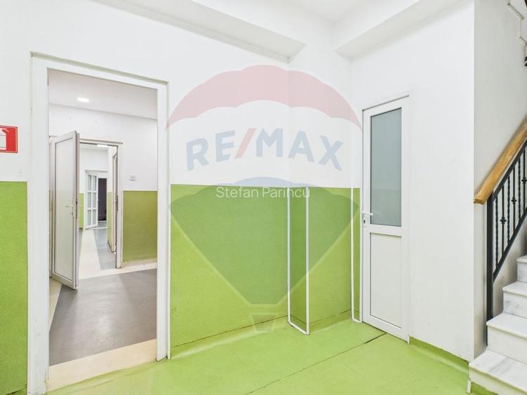 Casa cu 5 camere si 300mp curte, de inchiriat in zona Bd. Gloriei