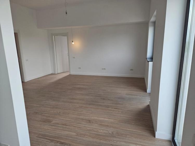 Spatiu Birouri | 550 mp | Damaroaia | 8 locuri parcare | - 5