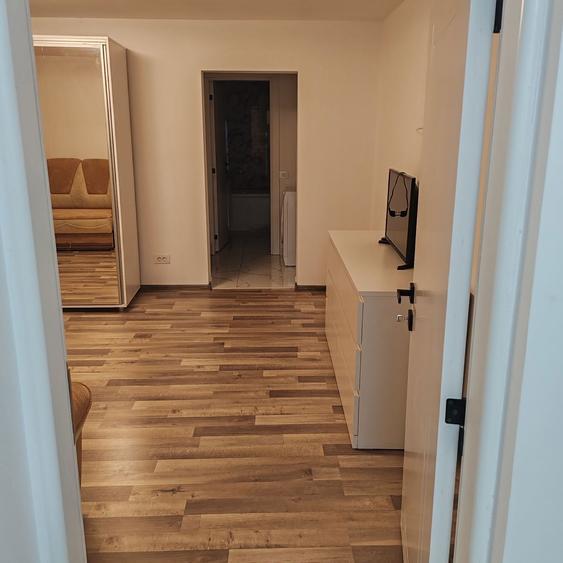 Inchiriez apartament - 2