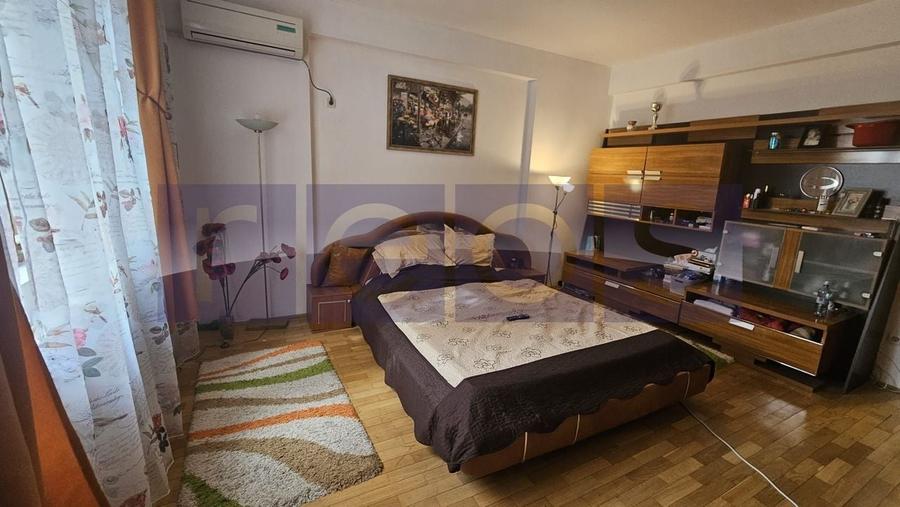 DE VANZARE STUDIO 52 MP | DECOMANDATA | PARCARE - 4