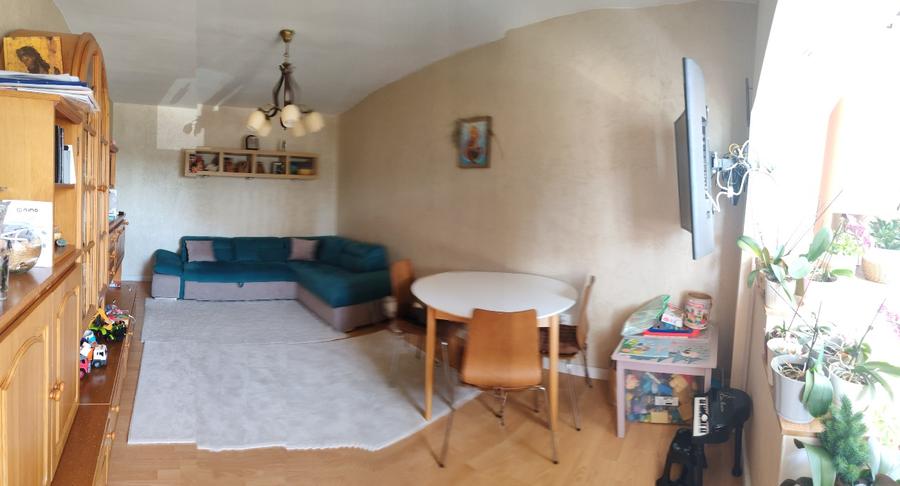 Vând apartament 3 camere  - 1