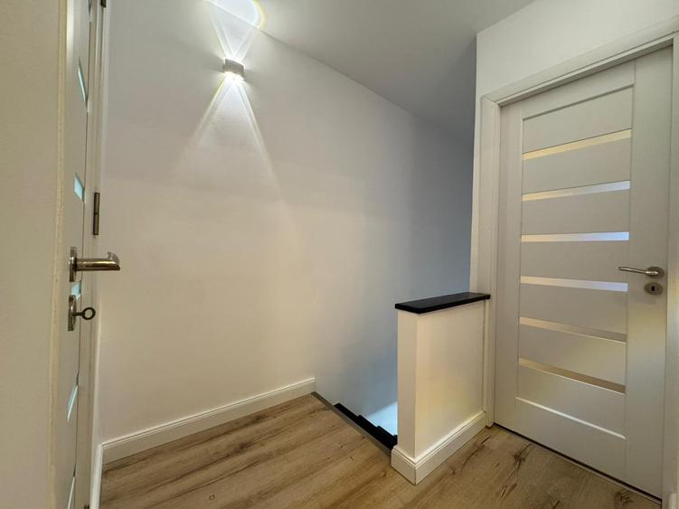 Duplex 3 Camere cu vedere spre Sala Palatului RO+EN - 14