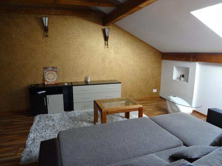 Apartament cu 2 camere de vanzare Pia?a Unirii- 593 - 6