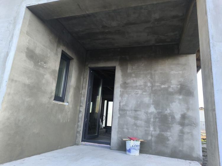 Casa moderna si spatioasa spre vanzare . - 6