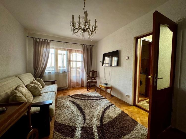 Apartament 2 camere decomandat in Vasile Aaron - proprietar - 1