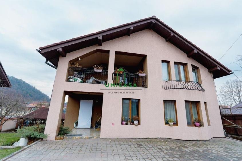 Casă individuală cu 5 camere cu Canalizare în Goranu