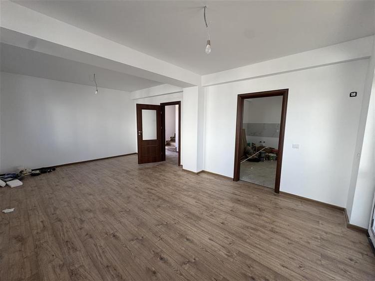 DE VANZARE VILA INDIVIDUALA  BRAGADIRU STRADA IERNII  PRELUNGIREA GHENCEA LA CHE - 6