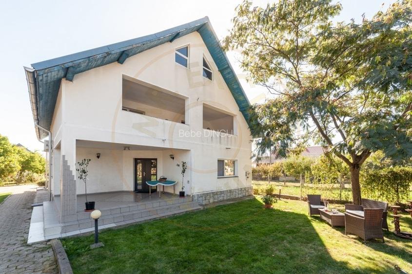 Casa visurilor cu livada roditoare si gradina amenajata