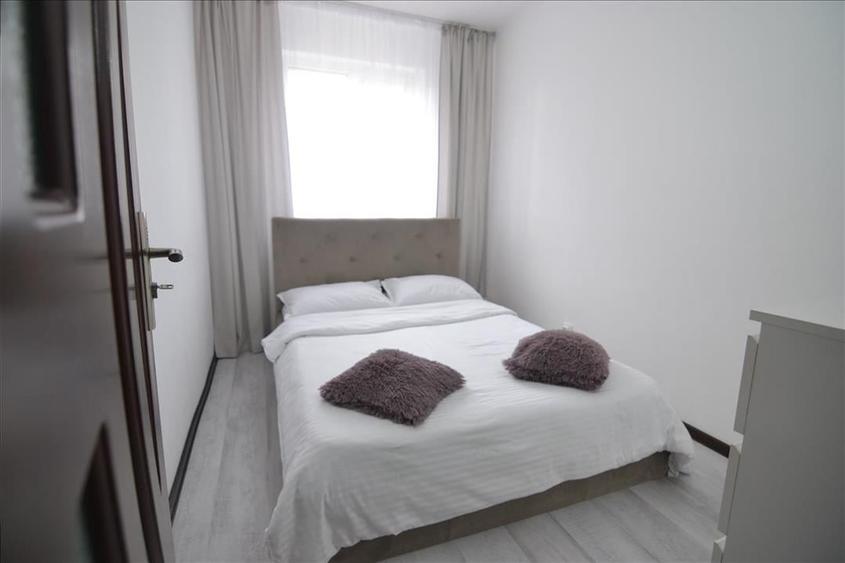 Apartament 3 camere decomandat,mobilat,utilat, etaj intermediar  Astra -Berzei - 14