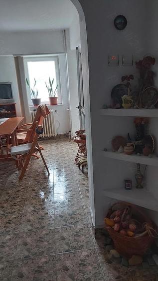 Vand apartament 2 camere strada Babadag - 6