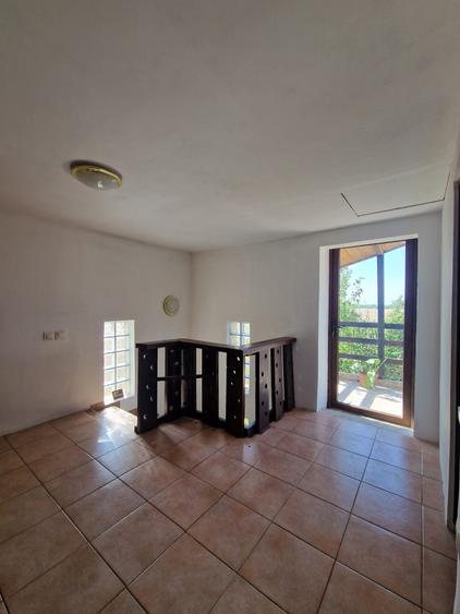 Casa de vanzare - Dobreni - Vidra - teren 2444 mp - intravilan - stradal/central - 19