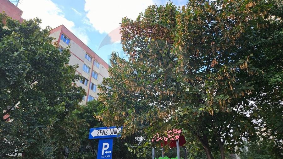 GARSONIERA  decomandata, cu priveliste  - DE VANZARE- BV/  str Traian! - 23