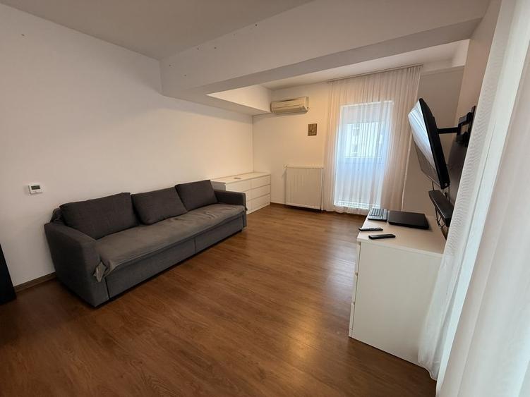 Apartament 2 camere lux, bloc nou, terasă 20 mp, centrală proprie, preț excelent - 19