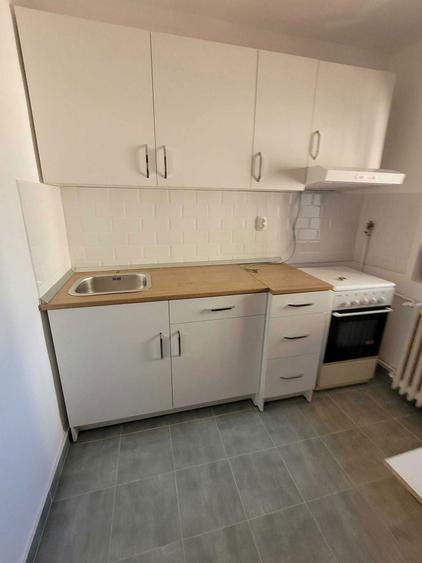 Vand apartament situat in Rm. Valcea /Zavoi - 4