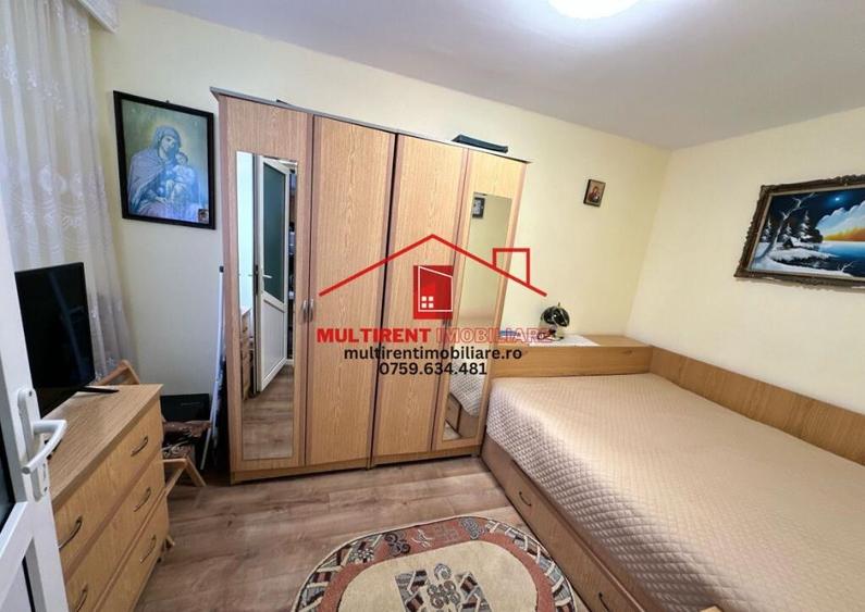 De vanzare Apartament 3 camere, strada Neptun, etaj 2 46.000 EUR - 3