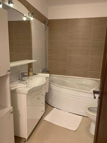 Apartament cu 2 camere semidecomandat în Bună Ziua