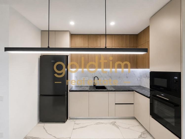 Apartament cu 4 camere decomandat, mobilat în Băneasa