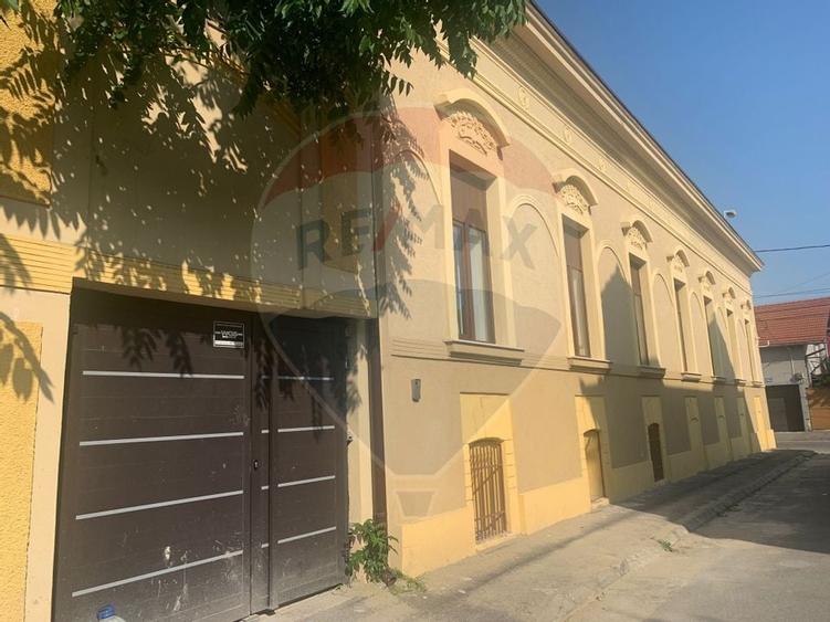 Spatiu comercial de inchiriat 40 mp, in zona Decebal - 1