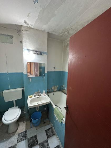 Vand apartament 2 camere decomandat, zona Soarelui - 7