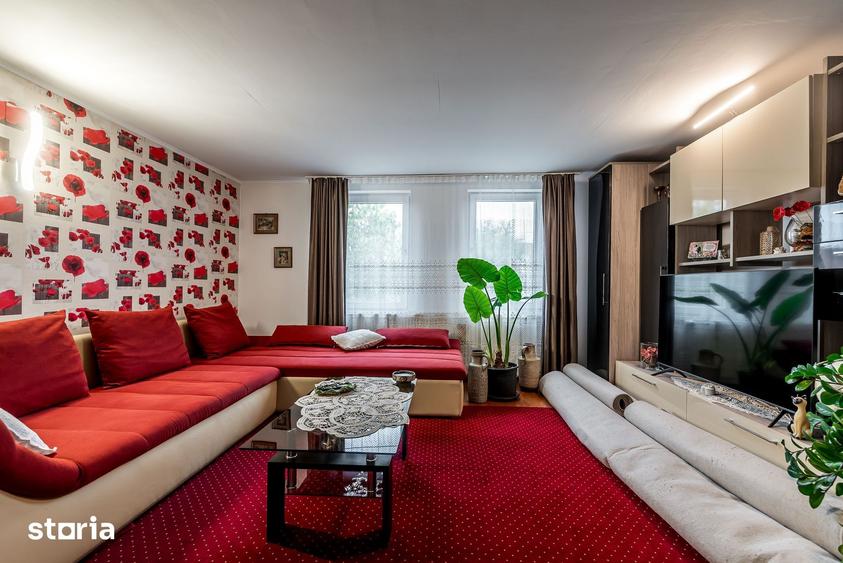 Casă cu 3 camere cu Teren 12170 Mp în Bata
